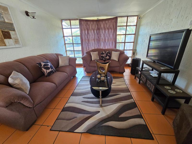 2 Bedroom Property for Sale in Vaalpark Free State